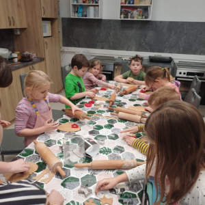 LABUŽNÍK - PEČEME PERNÍČKY